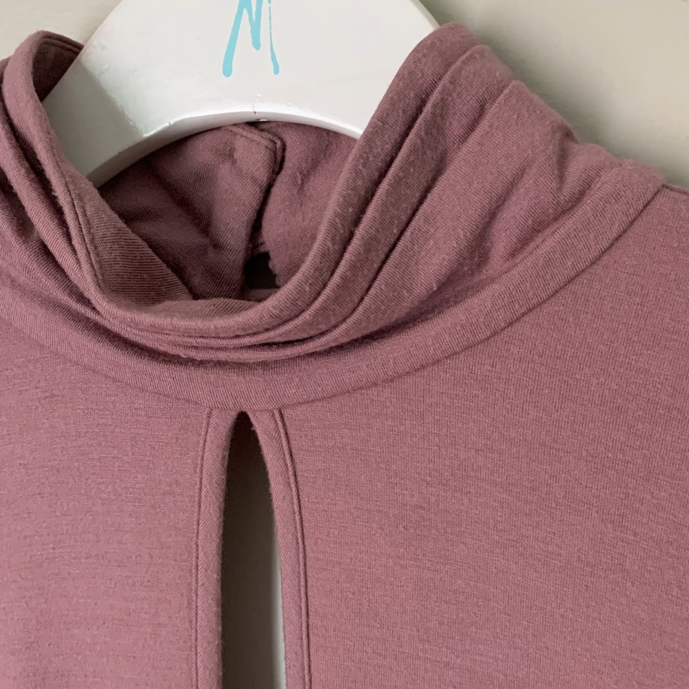 Marciano size S dusty rose top - Picture 6 of 11
